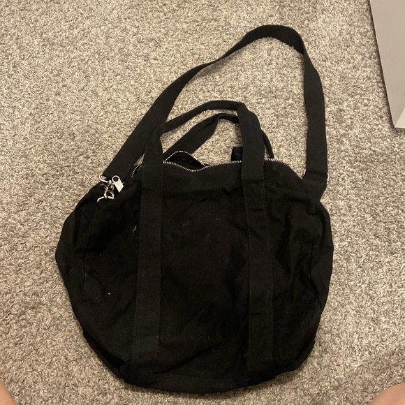 Duffle - Picture 2 of 3